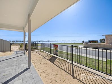 1B Laura Avenue, Australind WA 6233