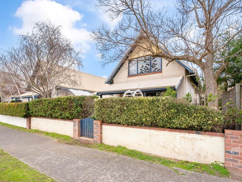1/5 Station Road, Margaret River WA 6285