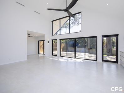 13 Dixon Road, Kalamunda WA 6076
