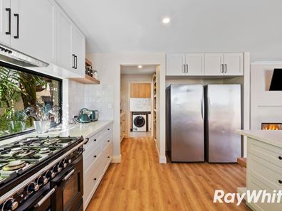 48 Europa Place, Dudley Park WA 6210
