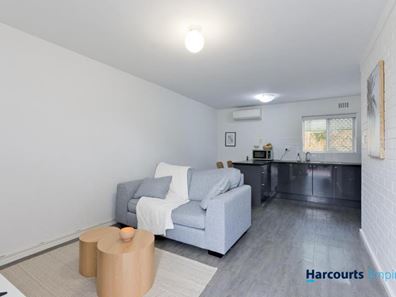 2/39 Scarborough Beach Road, Scarborough WA 6019