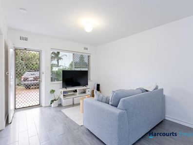 2/39 Scarborough Beach Road, Scarborough WA 6019