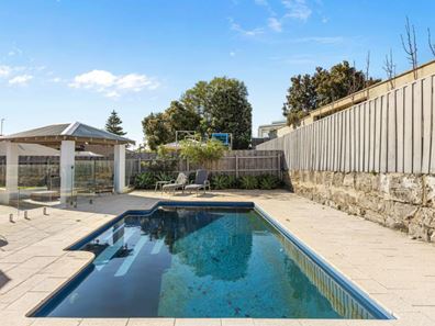 52 New England Drive, Hillarys WA 6025