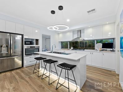 6 Makarska Way, Spearwood WA 6163