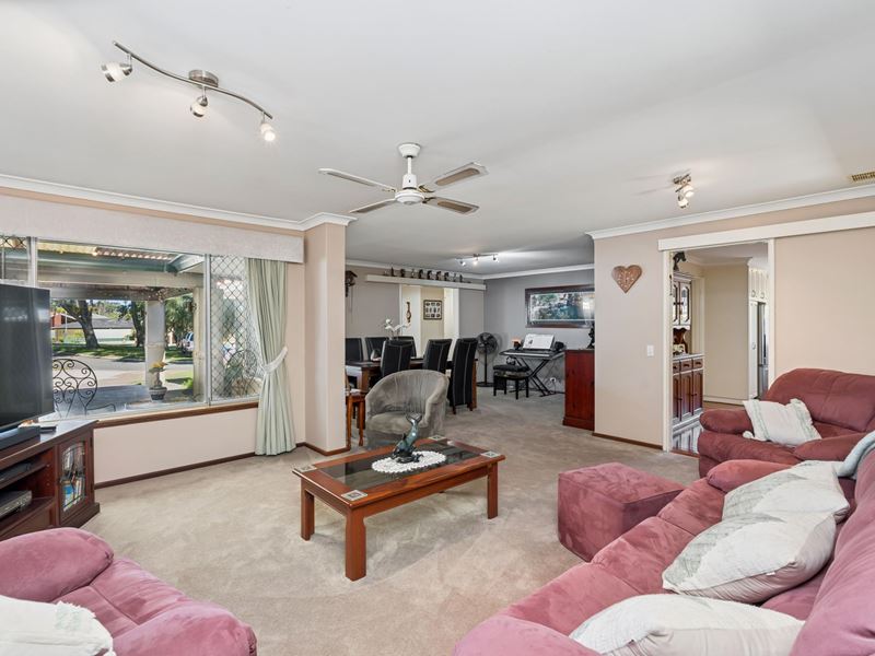 19 Hannah Court, Duncraig WA 6023