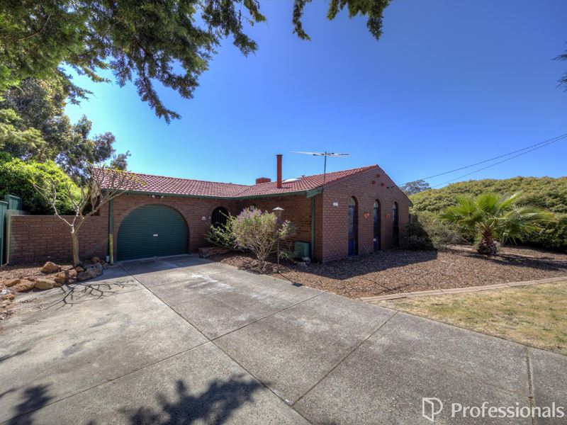 27 Pyrus Way, Forrestfield