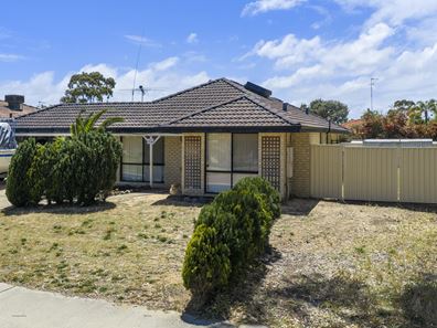 1 Cassilis Court, Greenfields WA 6210