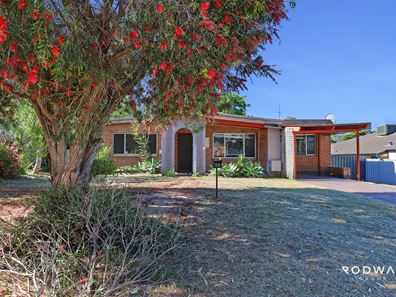 26 Rae Rd, Safety Bay WA 6169