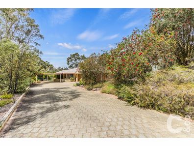 11 Weaver Lane, Wellard WA 6170