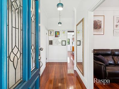 60 Rennie Crescent South, Hilton WA 6163