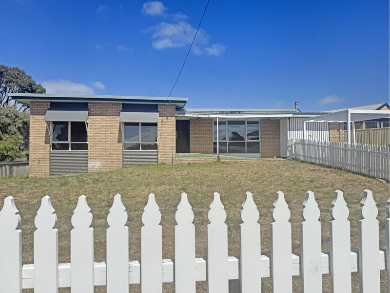 9 Magnolia Crescent, Castletown