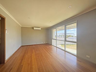 9 Magnolia Crescent, Castletown WA 6450