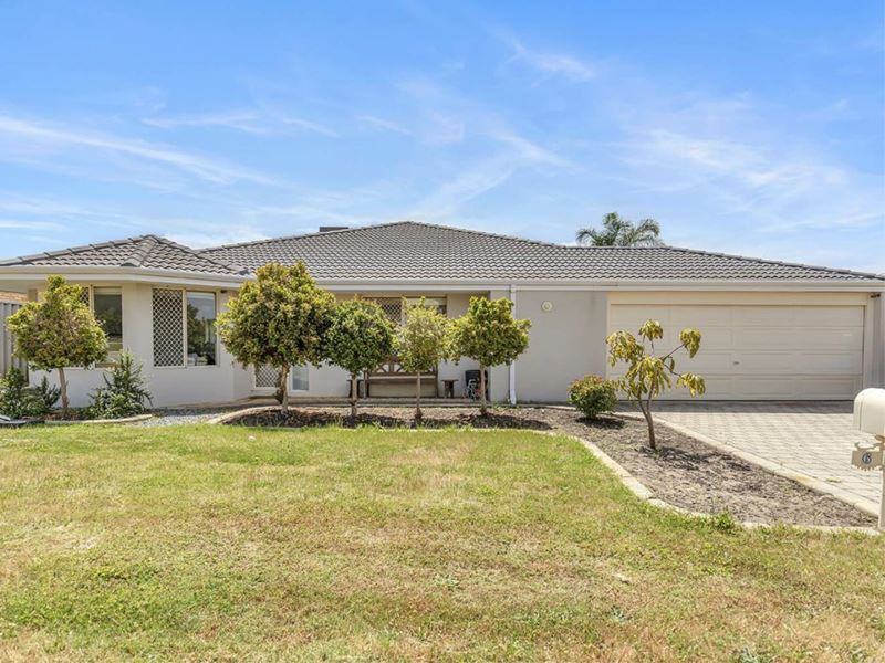 6 Holyrood Close, Orelia WA 6167