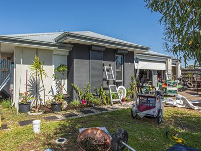 16 Perrinvale Loop, Golden Bay WA 6174