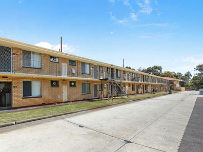 26C/305 Harborne  Street, Glendalough WA 6016
