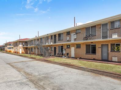 26C/305 Harborne  Street, Glendalough WA 6016