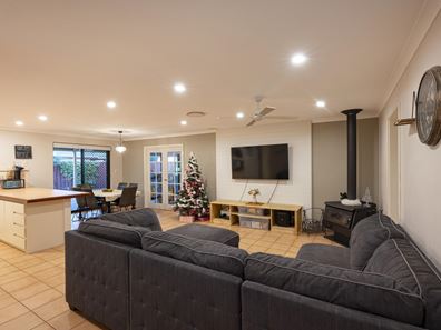 24 Broadwater Boulevard, Broadwater WA 6280