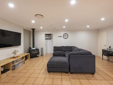 24 Broadwater Boulevard, Broadwater WA 6280