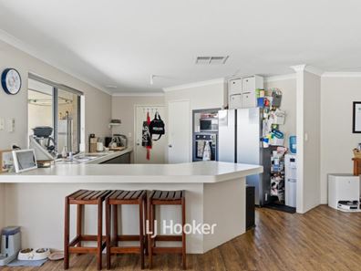 9 Falabella Crescent, Eaton WA 6232