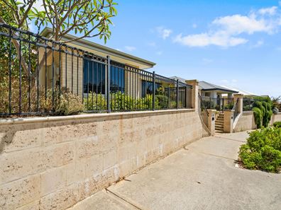 34 Cawana Parkway, Lakelands WA 6180