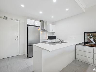 1/142 Renou Street, East Cannington WA 6107