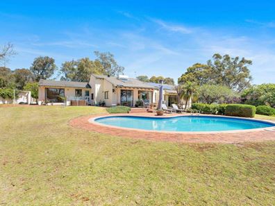 43 Canns Road, Bedfordale WA 6112
