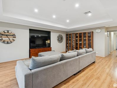 52 Gateway Boulevard, Canning Vale WA 6155