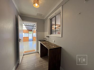 19 Begonia Place, Sinclair WA 6450