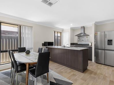 5 Coburg Way, Haynes WA 6112