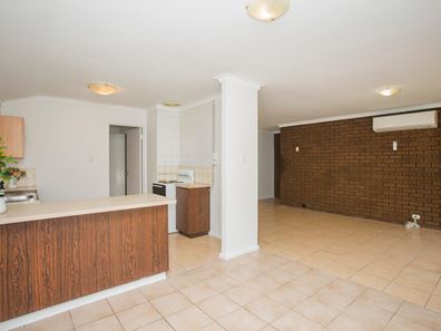 182 Clayton St, Bellevue WA 6056