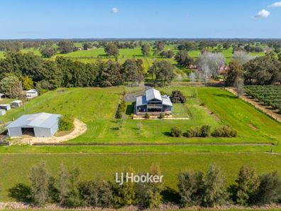 190 Tenth Street, Harvey WA 6220