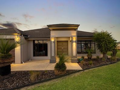 14 Carrow Bend, Baldivis WA 6171