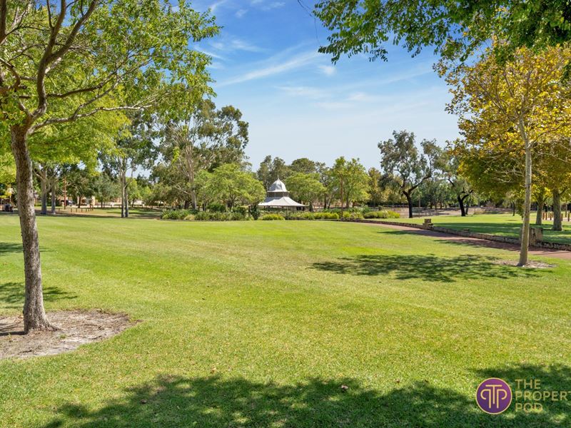 3 Rufford Lane, Canning Vale WA 6155
