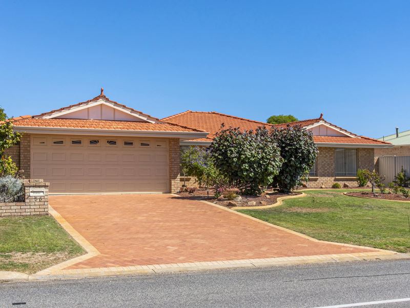 55 Secret Harbour  Boulevard, Secret Harbour WA 6173