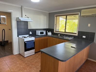 17B McGrath Avenue, Onslow WA 6710