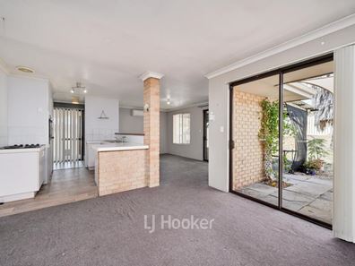 15 Sunburst Grove, Collie WA 6225