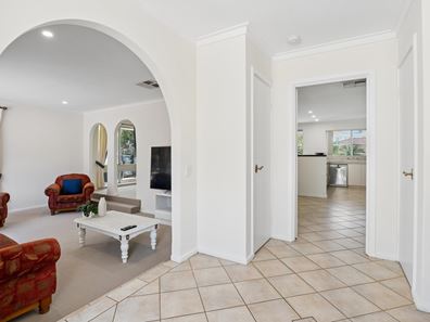 39 Justin Drive, Sorrento WA 6020