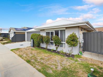 4 Mosley Street, Hilbert WA 6112