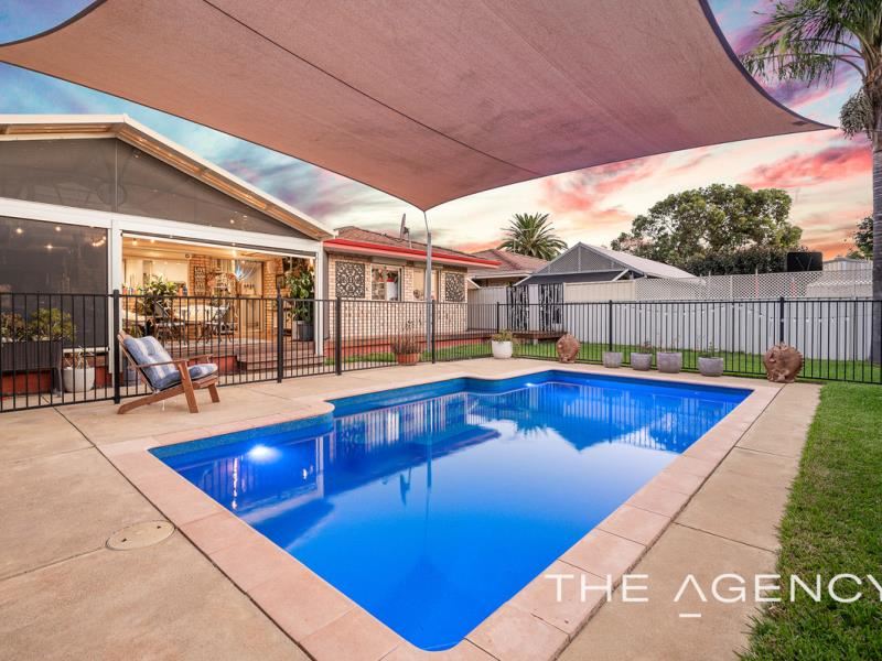 6 Silverhill Loop, Seville Grove WA 6112