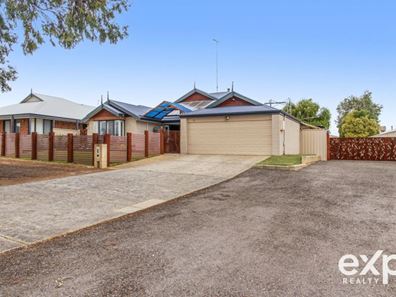35 McDowell Street, Waroona WA 6215