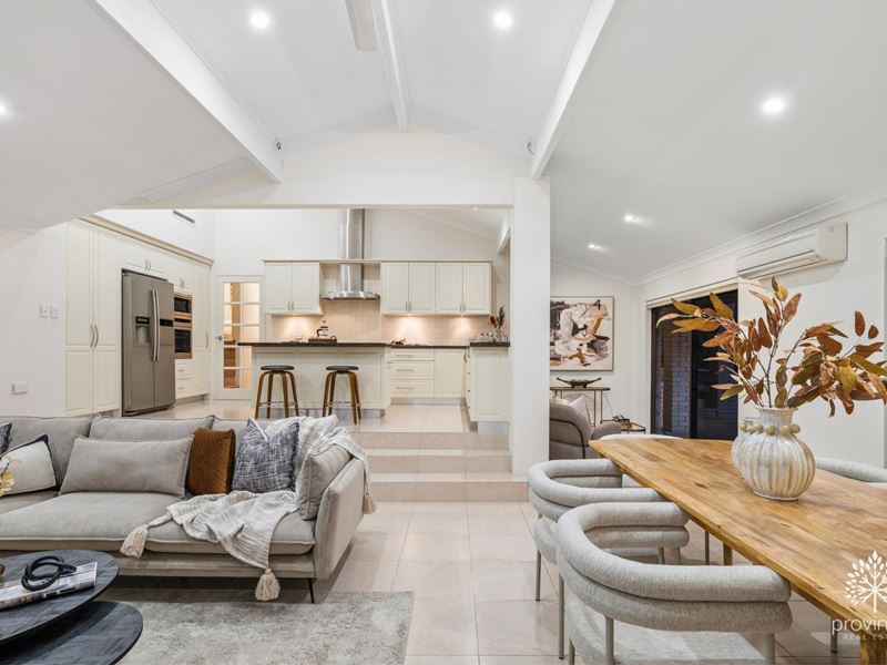 38 Lansdowne Road, Gooseberry Hill WA 6076