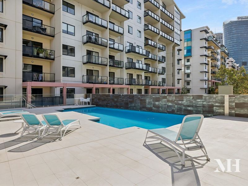 4/128 Mounts Bay Road, Perth WA 6000