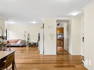 4/128 Mounts Bay Road, Perth WA 6000