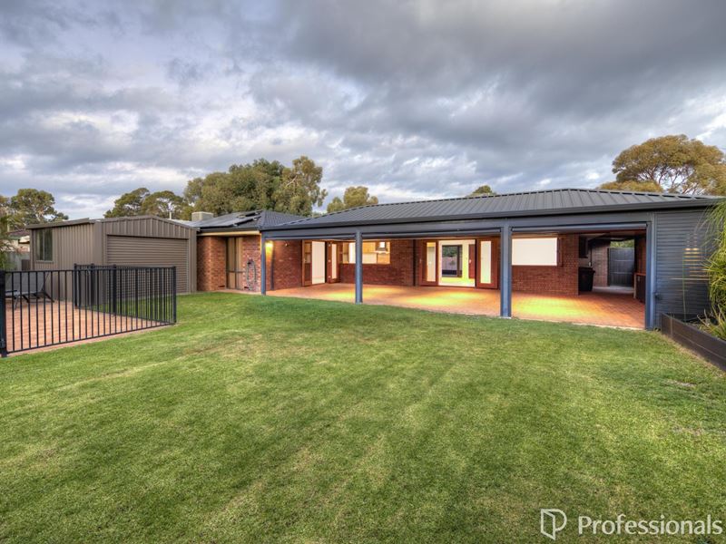 8 Bougainvillea Avenue, Forrestfield WA 6058
