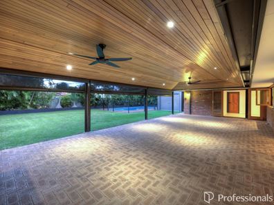 8 Bougainvillea Avenue, Forrestfield WA 6058