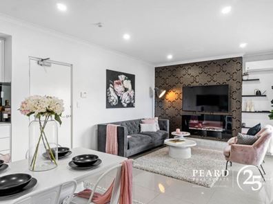 2/24 Nautilus Crescent, Scarborough WA 6019