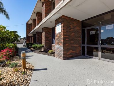 1/6 Dellamarta Road, Wangara WA 6065