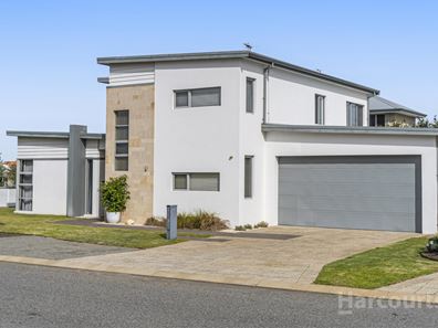 3 Impressa Way, Halls Head WA 6210