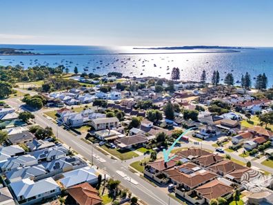 1 Walker Avenue, Rockingham WA 6168