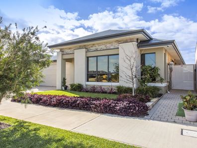 5 Persimmon Crescent, Karnup WA 6176